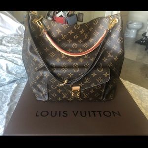 Louis Vuitton Monogram Metis